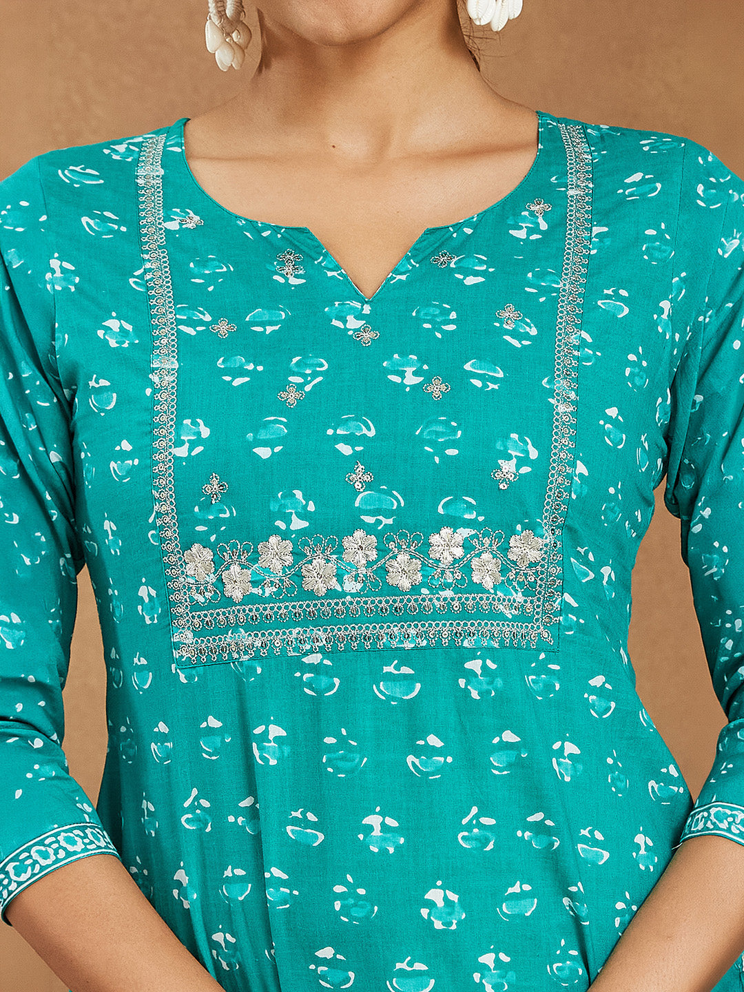 Janasya Women's Aqua Green Pure Cotton Yoke Embroidered Straight Kurta